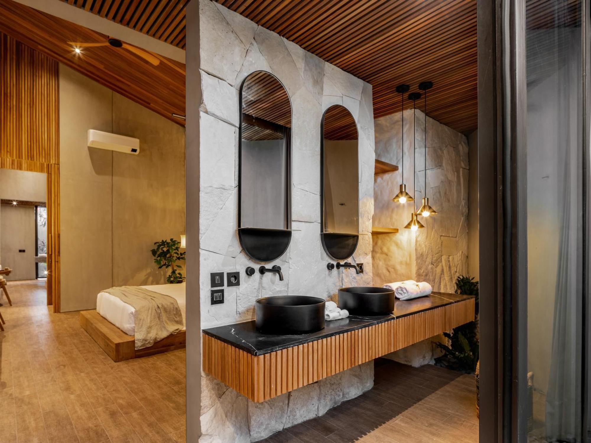 Villa Levante Bali By House Of Winds - Tropical Oasis Near Canggu Kerobokan Exterior foto